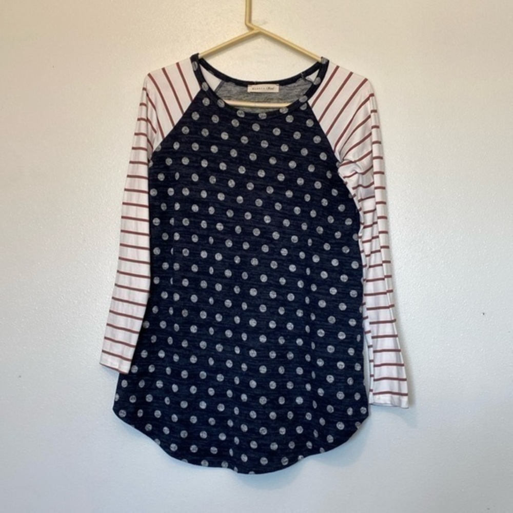 Modern Soul ling sleeve polka dot stripe cozy butter soft shirt small